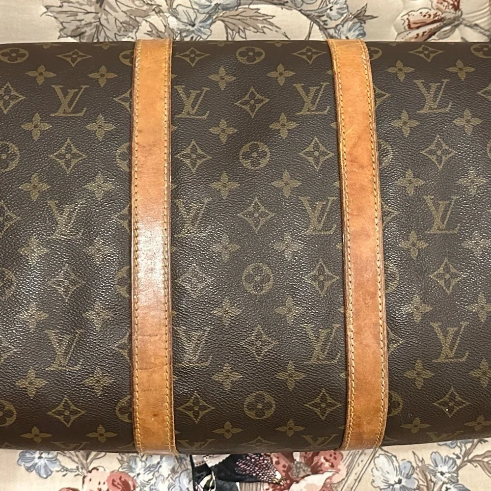 Louis Vuitton Keepall 50 Authentic Monogram Travel Boston Bag in Good Condition